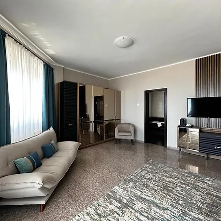 Aquamarine Guest house